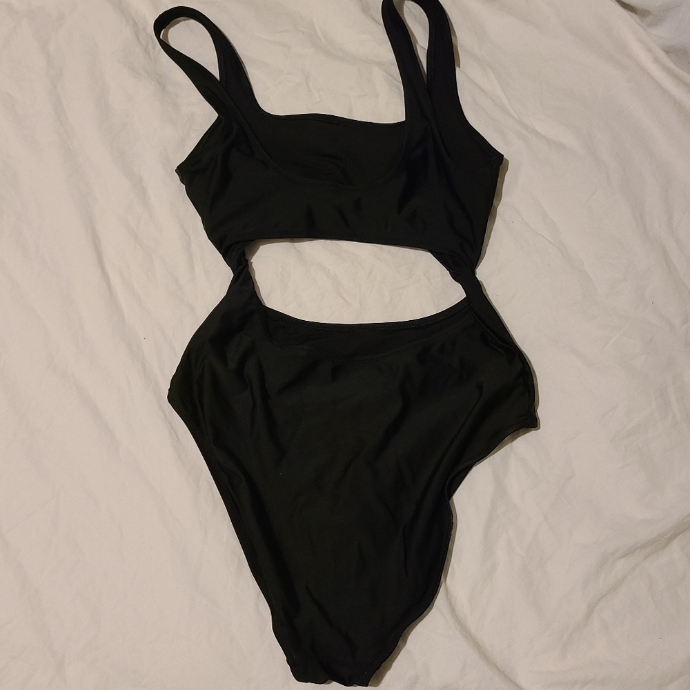 aerie • one piece cheeky cutout swimsuit - Picture 2 of 6